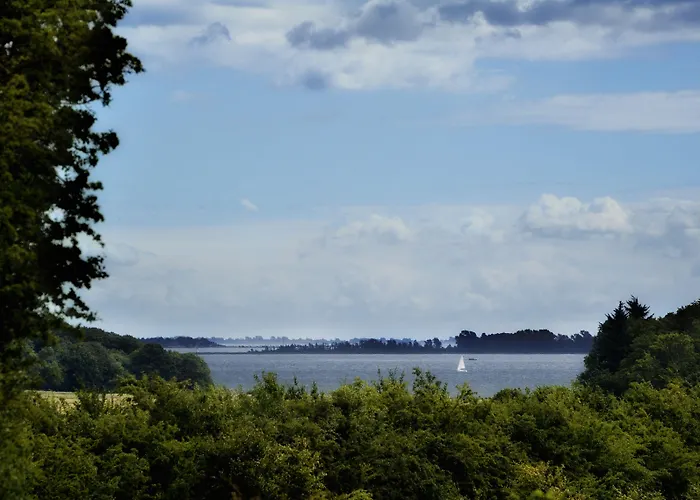 - Udsigten 3*